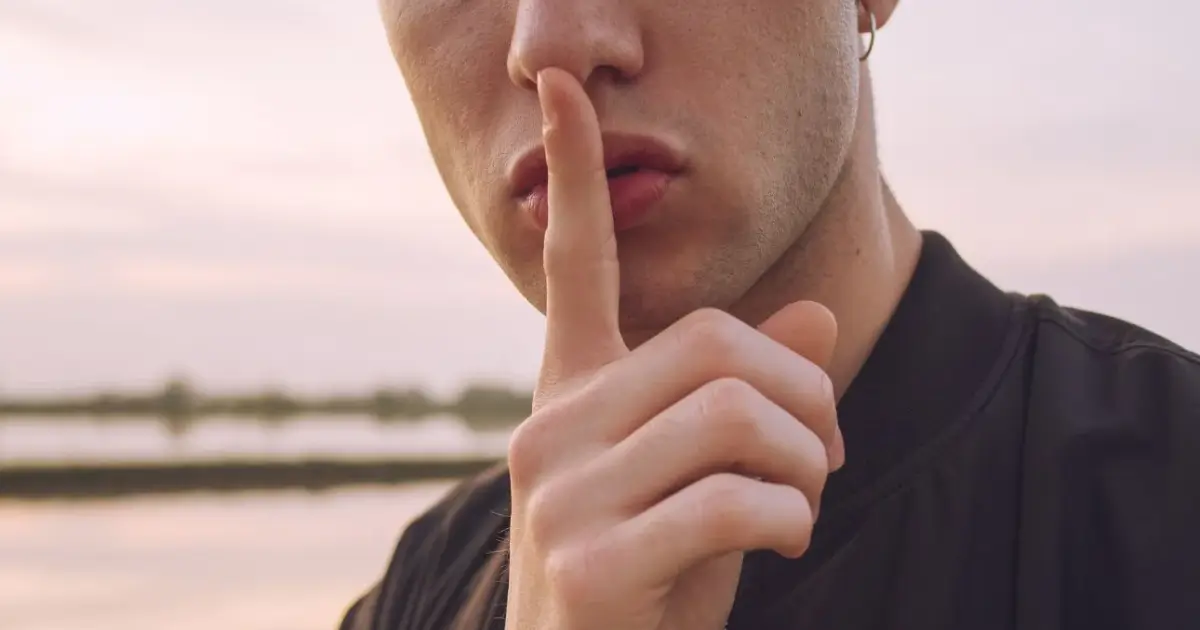 When To Stay Silent