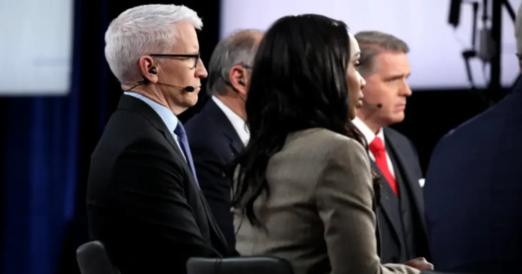 the role of political commentators in modern politics