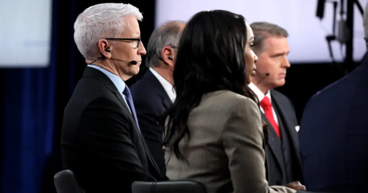 the role of political commentators in modern politics